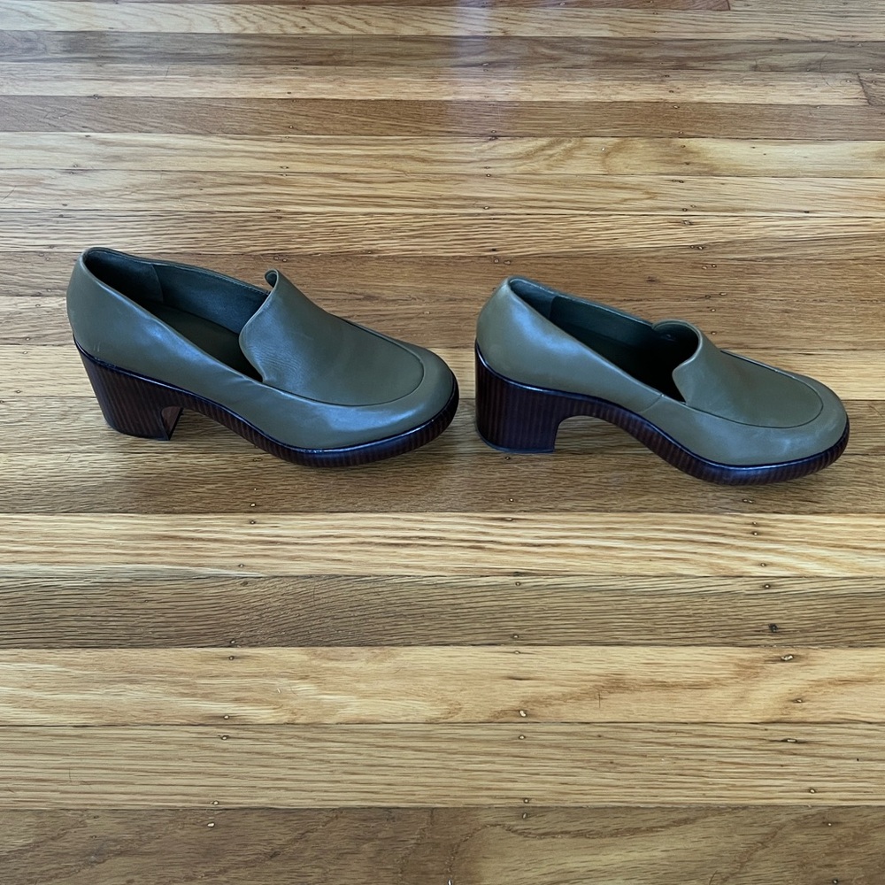 Vince Narissa Leather Block Heel Clogs - Picture 3 of 8